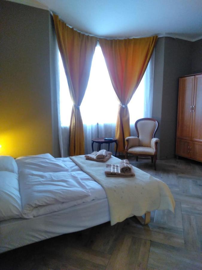 Sunny Bear Bed & Breakfast Jelenia Góra Exterior foto