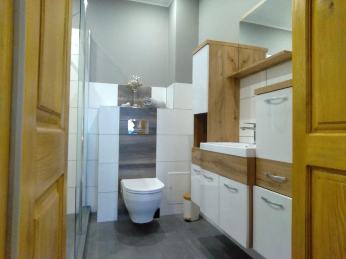 Sunny Bear Bed & Breakfast Jelenia Góra Exterior foto